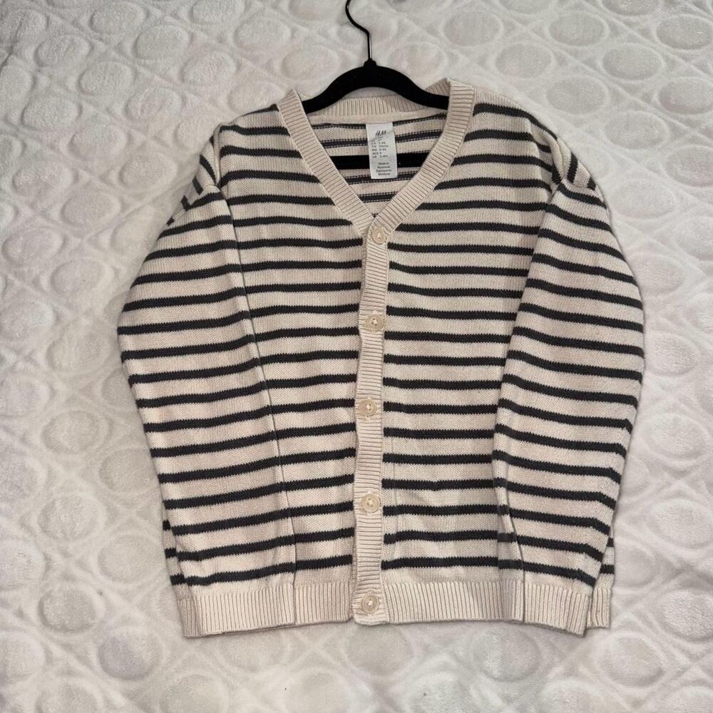 H&M Cardigan - Picture 1 of 5
